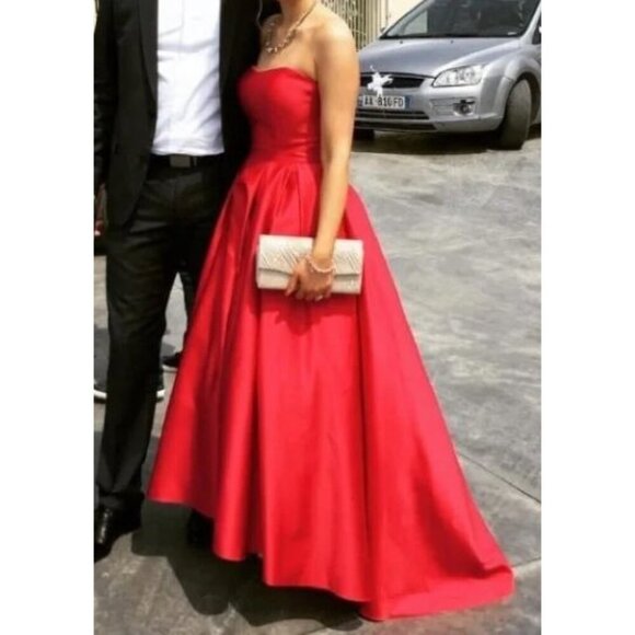Betsy & Adam Strapless Red Satin Evening Gown Formal Maxi Dress Sz 6 - Picture 2 of 10